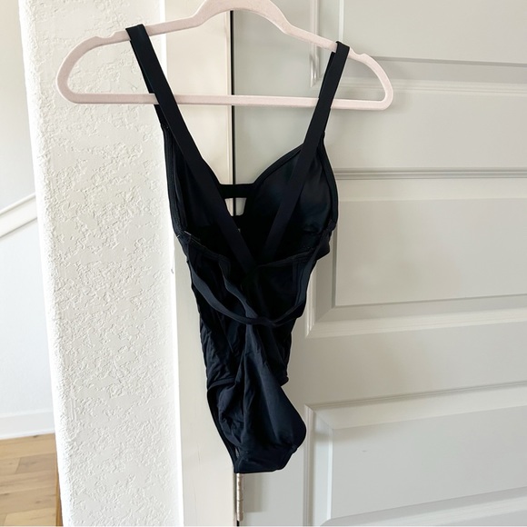 New Anthropologie Seafolly Active V-Neck One-Piece Swimsuit - Picture 3 of 4